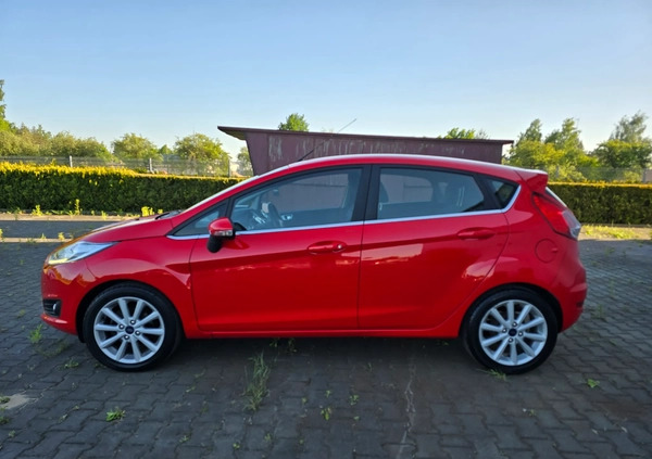 Ford Fiesta cena 33800 przebieg: 169000, rok produkcji 2015 z Radom małe 562